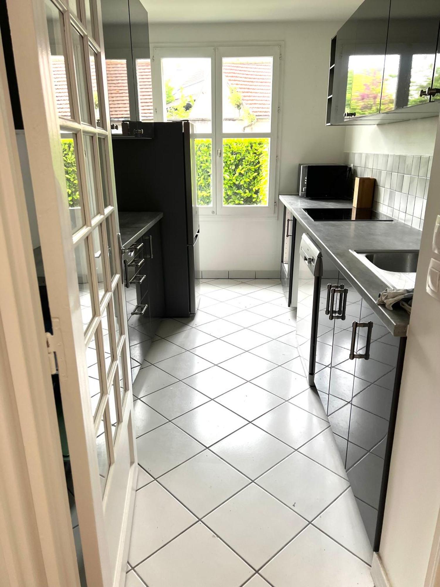 Appartement Standing Avec Jardin, 4 Personnes, Strategiquement Situe Mantes-la-Jolie Exterior photo